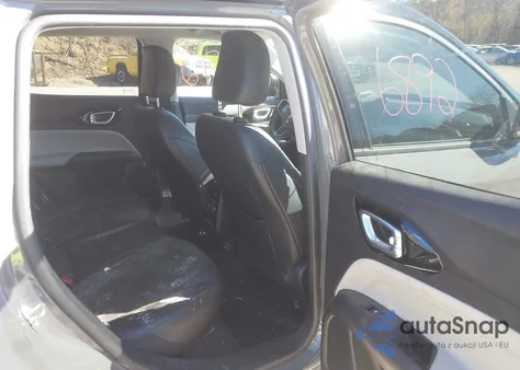 2022 Jeep Compass Limited 4X4 из США, поврежденный, VIN 3C4NJDCB4NT108283